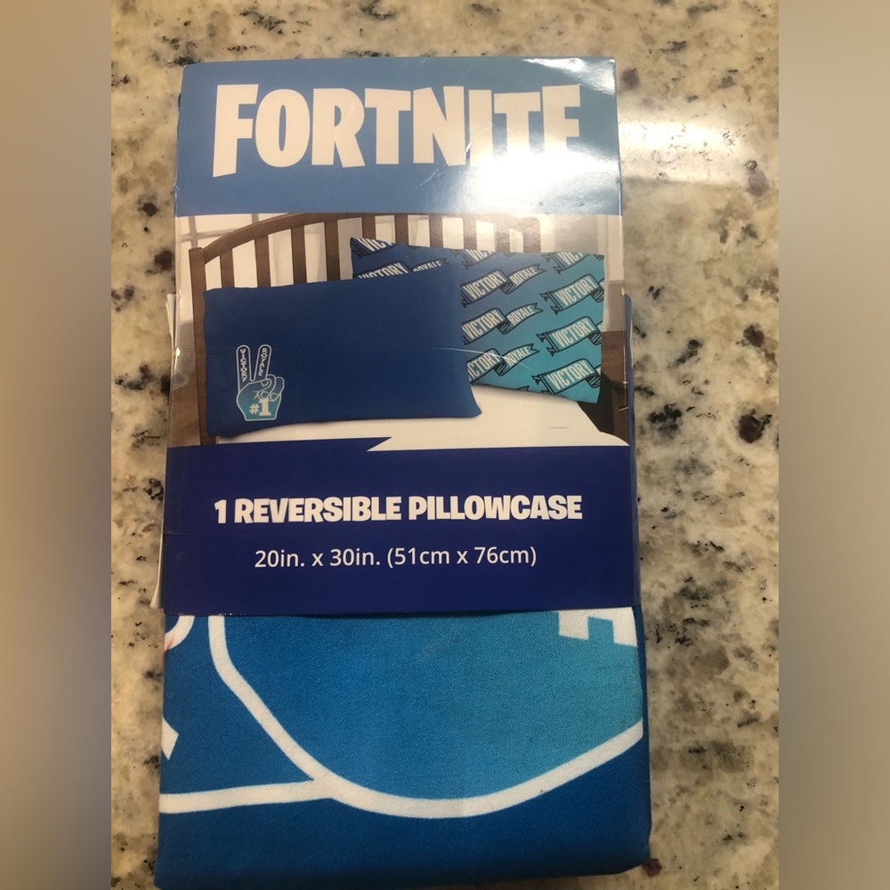 Fortnite Epic Games Reversible Pillowcase Victory Royale Standard Size Blue New